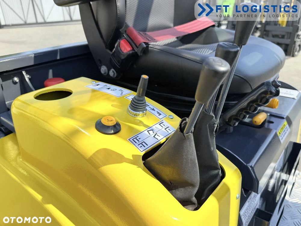 Combilift WÓZEK PRZEGUBOWY | AISLE MASTER 25WE | ELEKTRYCZNY | TRIPLEX 6650MM | PRZESUW BOCZNY | WOLNY SKOK | JEDYNIE 6723 MOTOGODZIN | STAN IDEALNY | Szeroka oferta wózków czterokierunkowych i bocznych, dopasowanych do różnorodnych potrzeb i zastosowań - 10