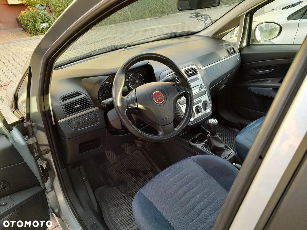Fiat Grande Punto 1.3 Multijet 16V Dynamic - 16