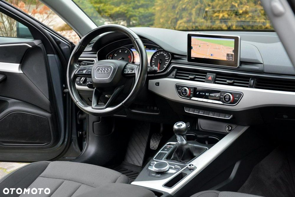 Audi A4 Avant 2.0 TDI DPF Ambiente - 18