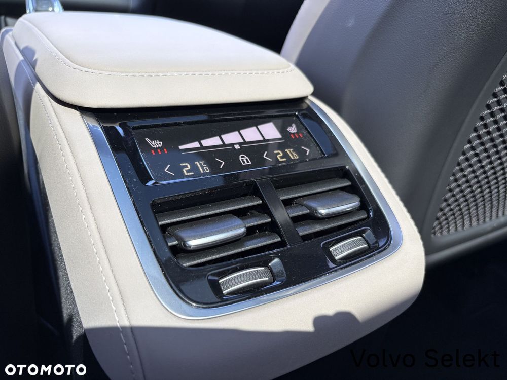 Volvo XC 90 - 28