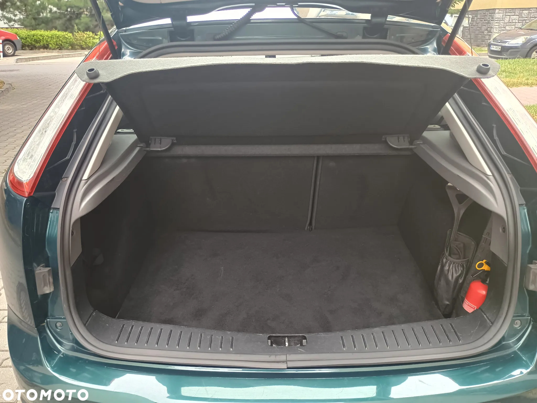 Ford Focus 1.8 FF Ambiente - 16