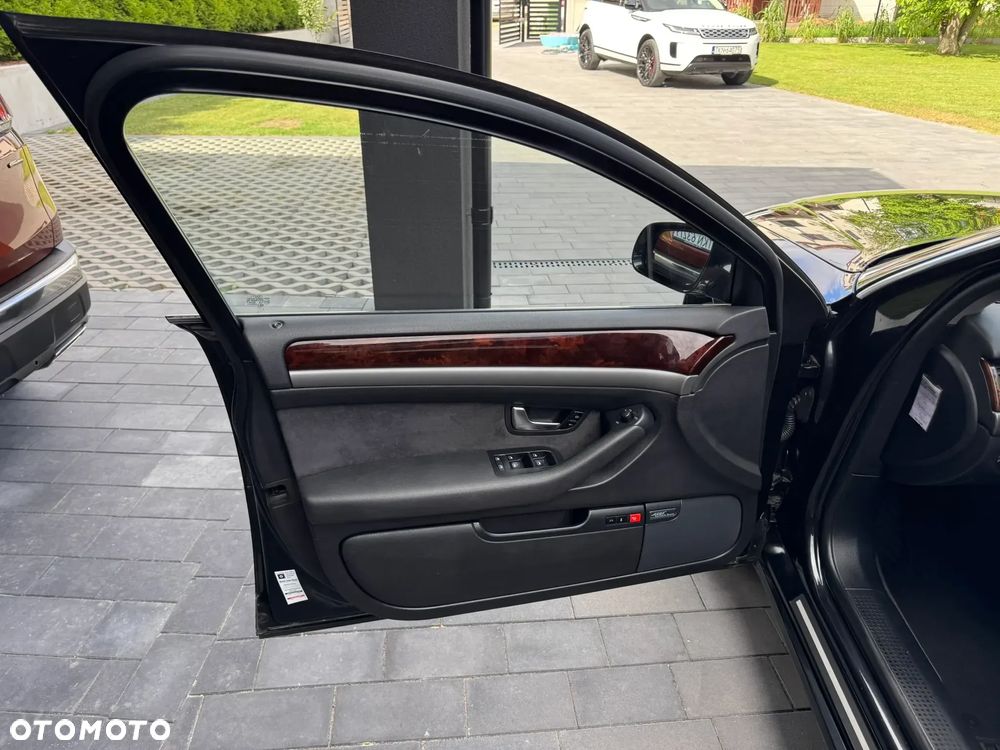 Audi A8 4.2 quattro Langversion - 23