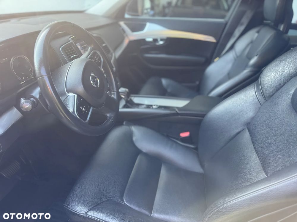 Volvo XC 90 T6 AWD Geartronic Momentum - 11