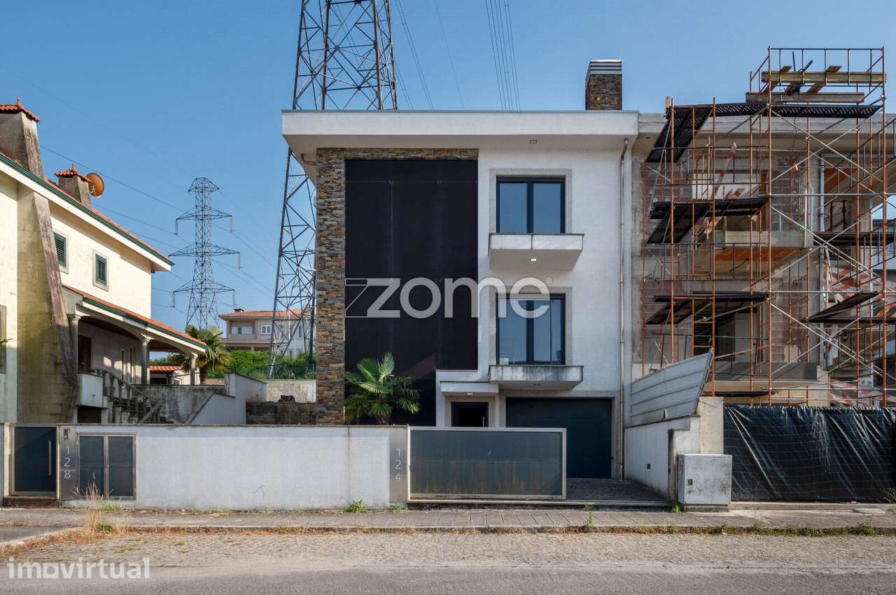 Moradia T3 em construção, para finalizar - Campo, Valongo - Grande imagem: 5/40
