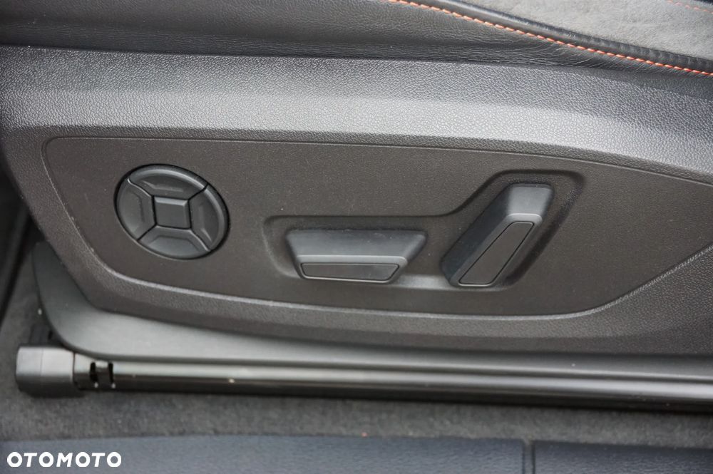 Audi Q3 35 TDI Quattro S Line - 28