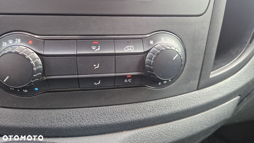 Mercedes-Benz vito - 17