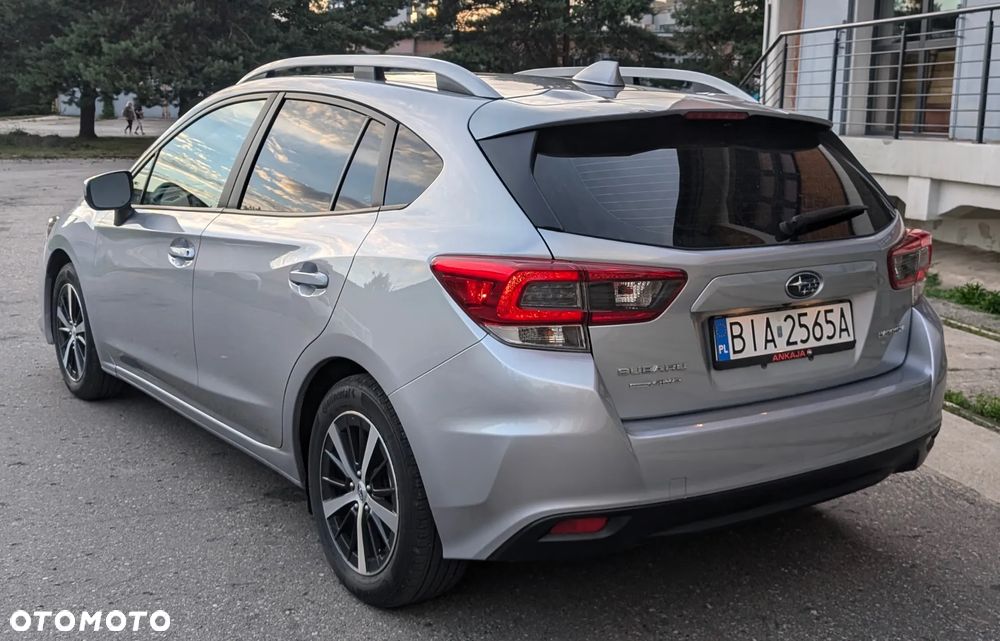 Subaru Impreza - 8