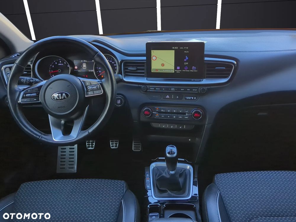 Kia Ceed 1.4 T-GDI L Business Line Plus - 24
