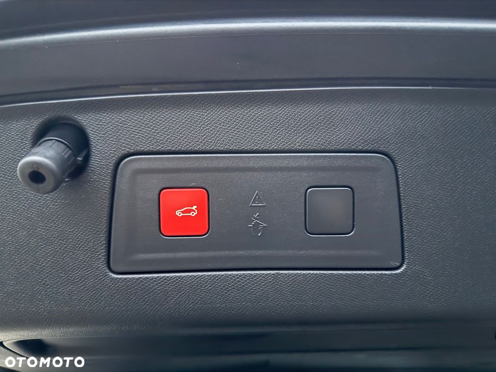 Peugeot 508 1.6 PureTech HYbrid4 Sport Engineered EAT8 - 40