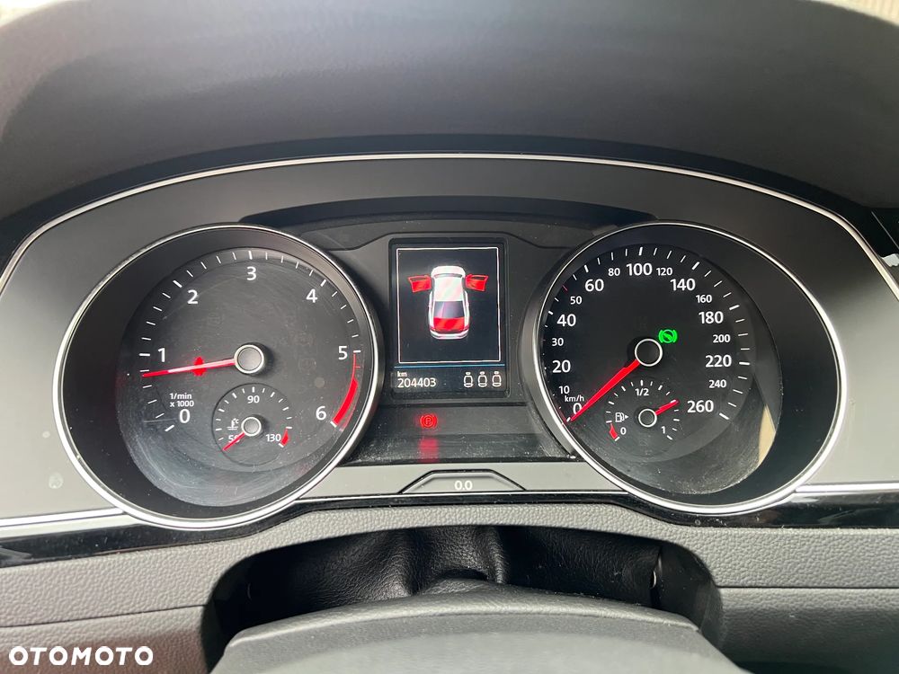 Volkswagen Passat 2.0 TDI BMT Comfortline DSG - 9