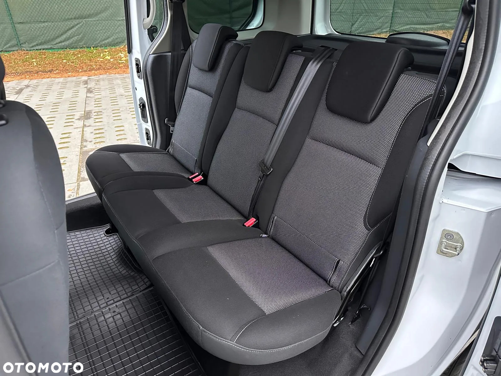 Renault Kangoo ENERGY TCe 115 Start & Stop Happy Family - 15