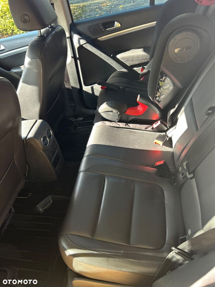 Volkswagen Tiguan - 9