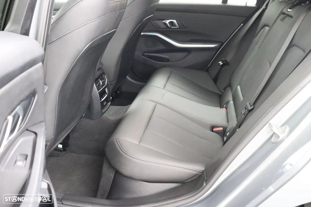 BMW 330 e Touring Aut. M Sport - 10