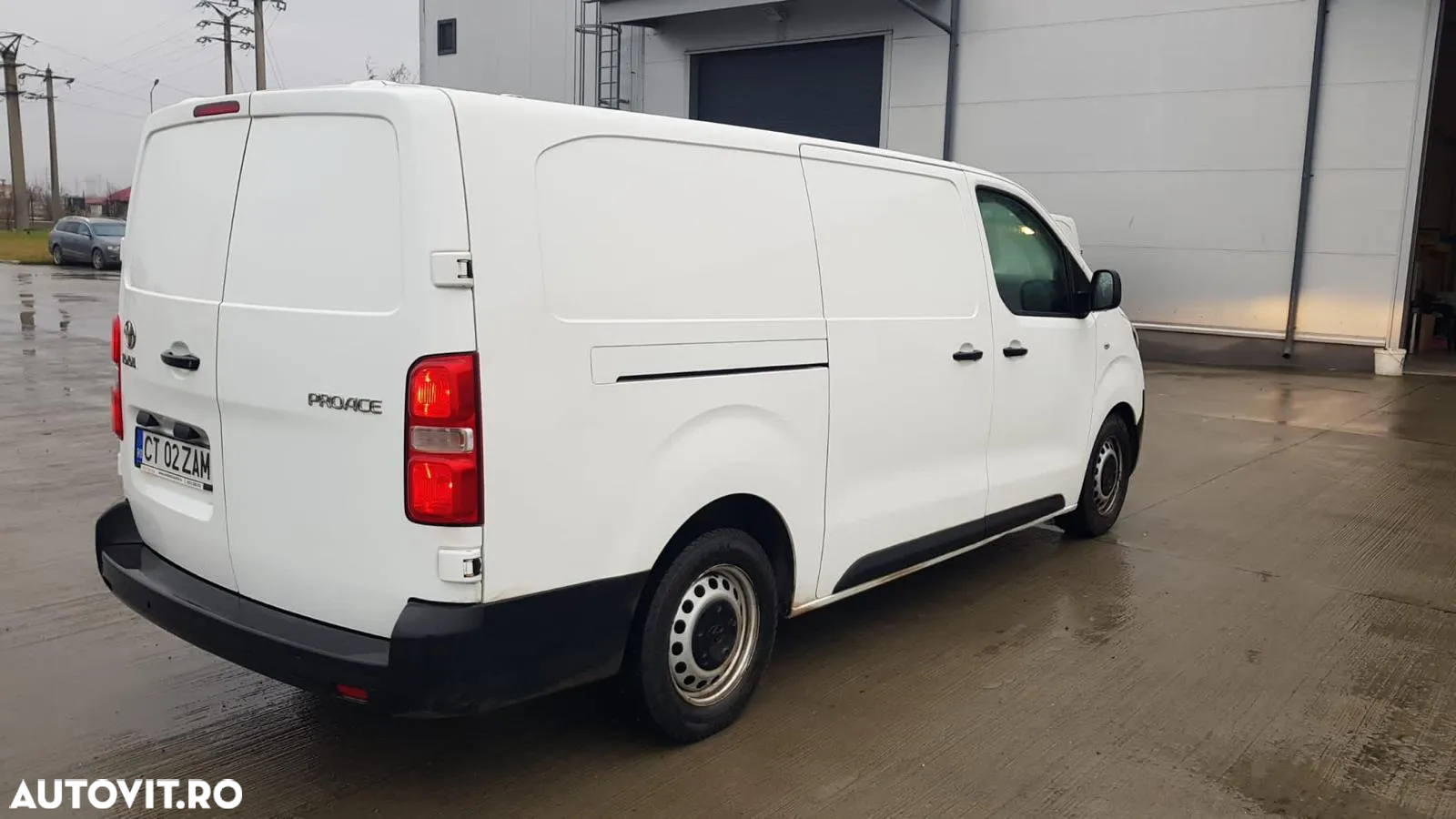 Toyota Proace Verso 1.5 D-4D 102CP 8+1 Base Compact - 4