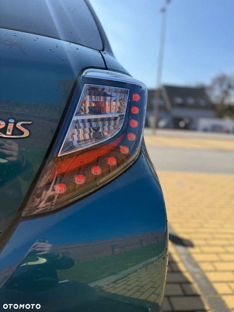 Toyota Yaris 1.33 VVT-i Edition 2014 - 9