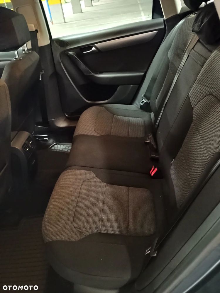 Volkswagen Passat 1.6 TDI Trendline CityLine - 10