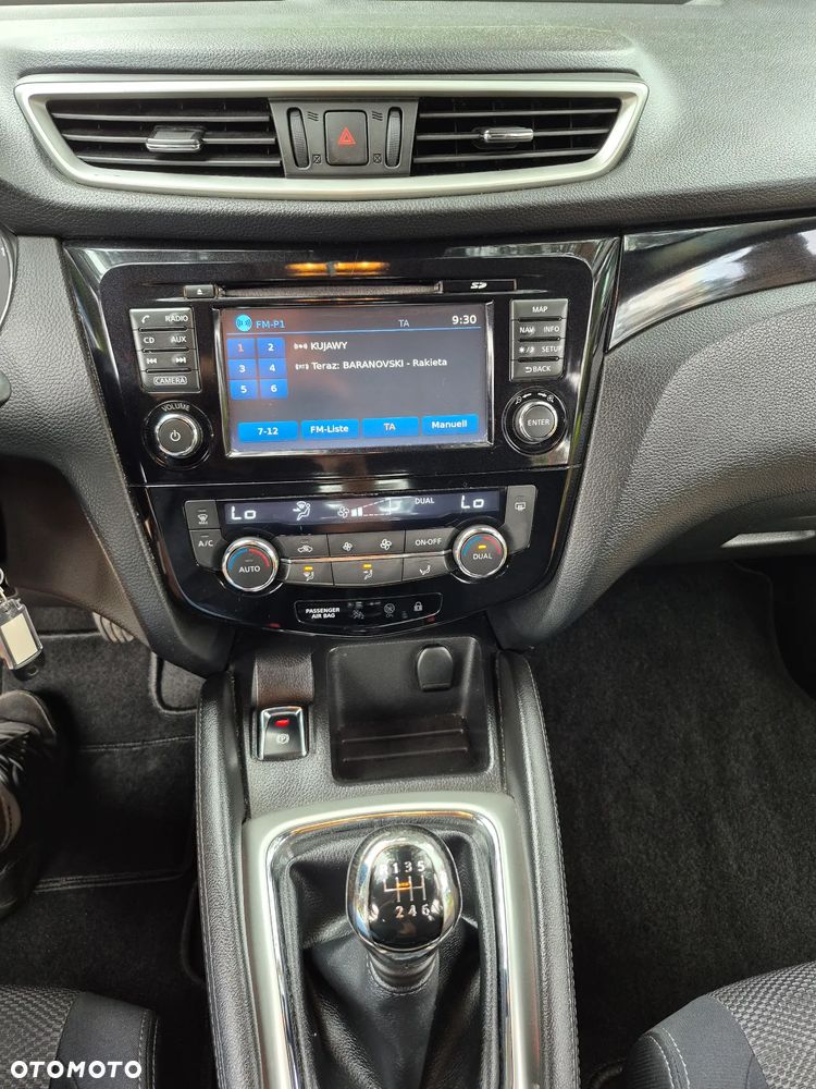 Nissan Qashqai 1.6 dCi DPF acenta - 22