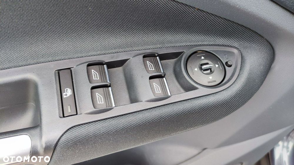 Ford Grand C-MAX - 27