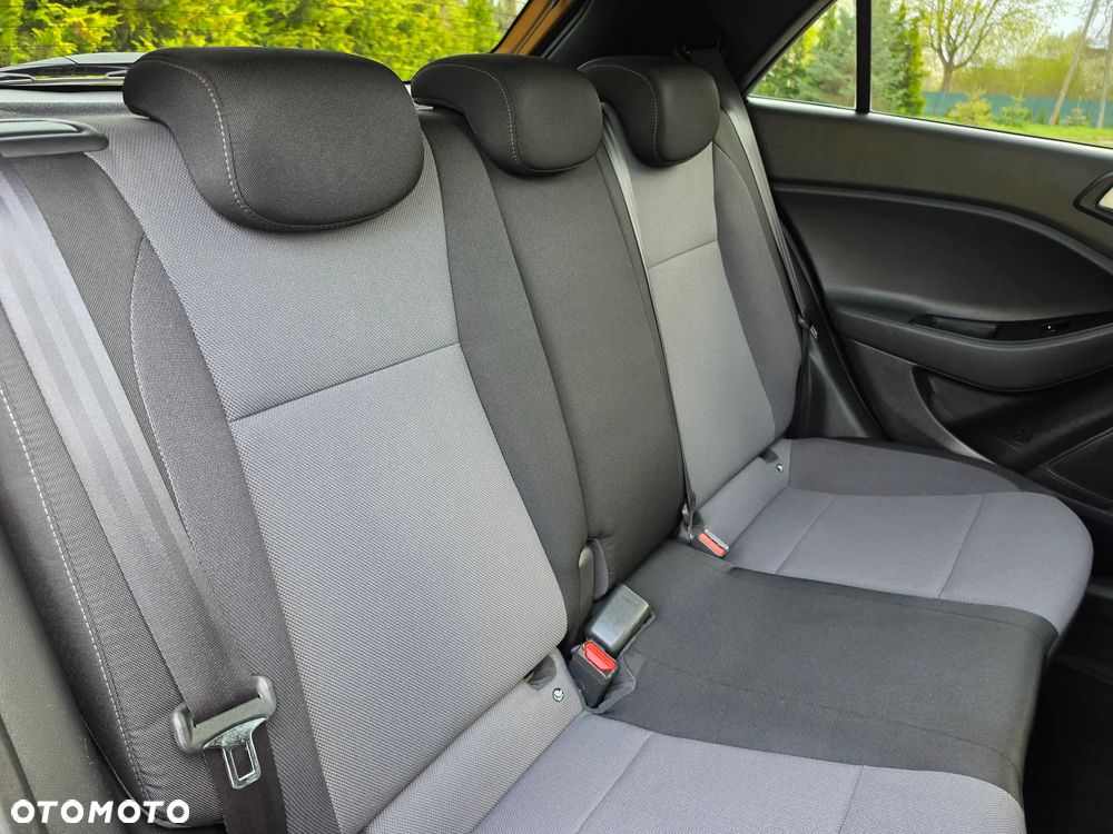 Hyundai i20 1.2 Passion Plus - 35