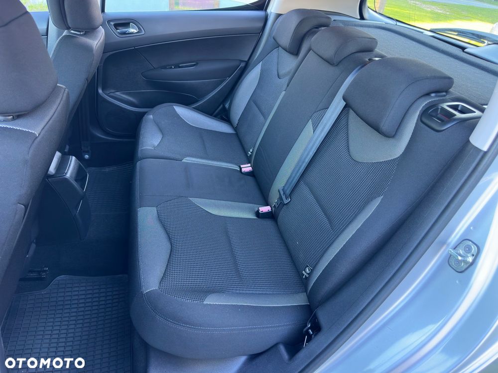 Peugeot 308 120 VTi Style - 18
