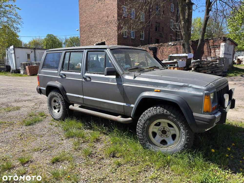 Jeep Cherokee - 5