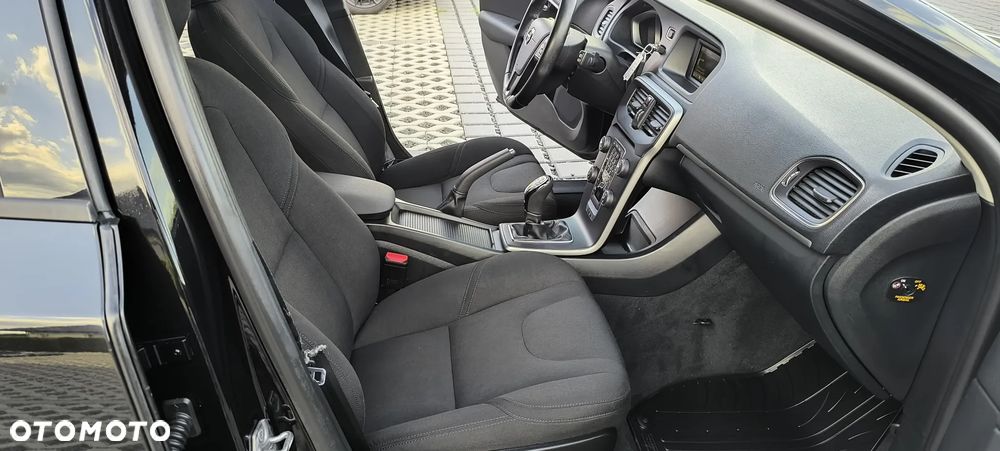 Volvo V40 D2 Ocean Race - 9