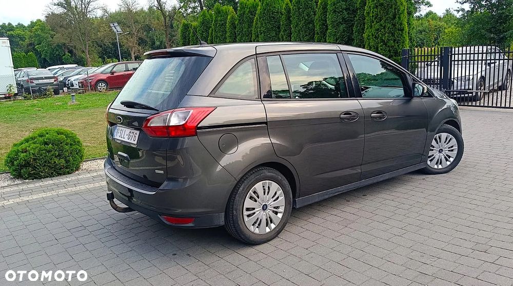 Ford Grand C-MAX - 3