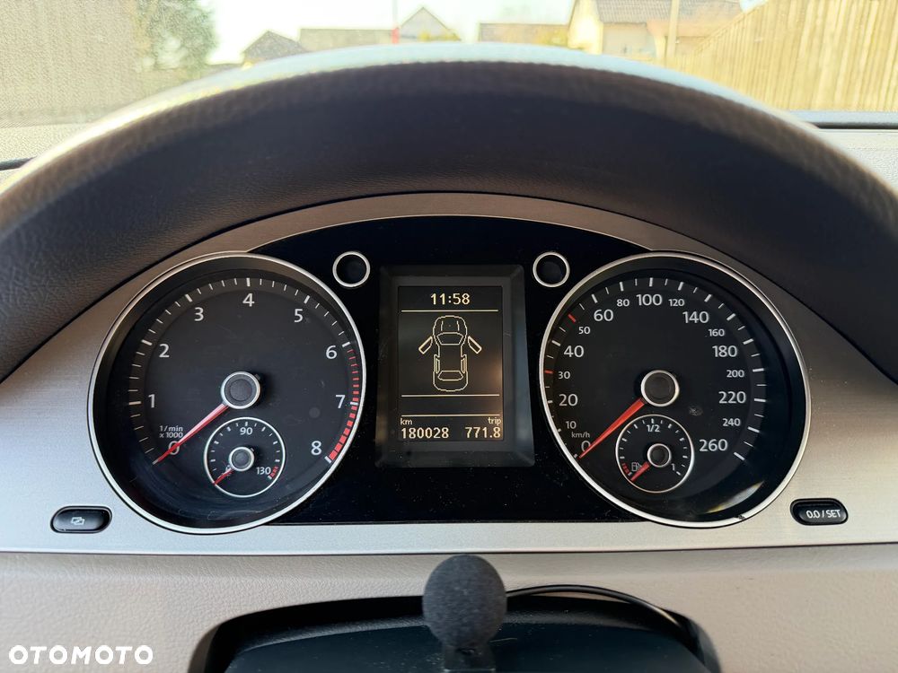 Volkswagen Passat 1.4 TSI Comfortline - 8