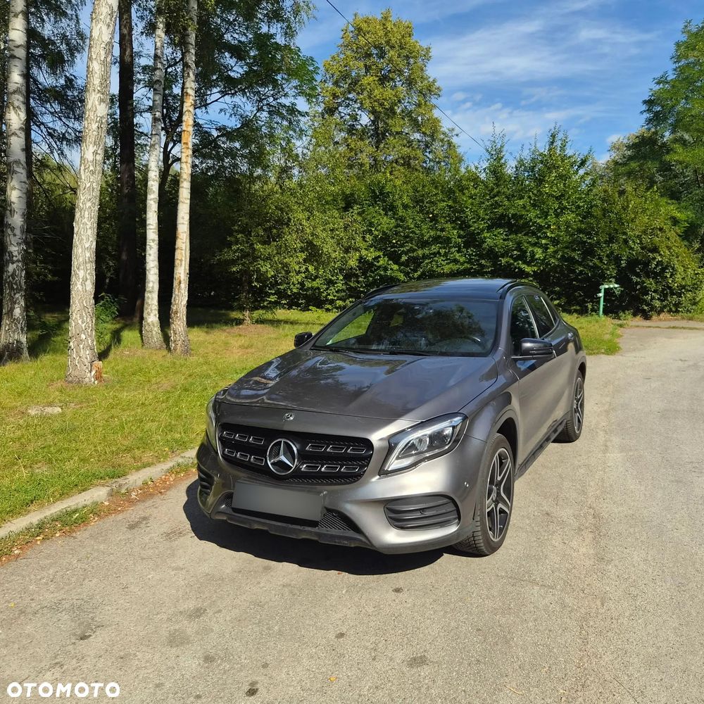 Mercedes-Benz GLA 220 4-Matic - 1