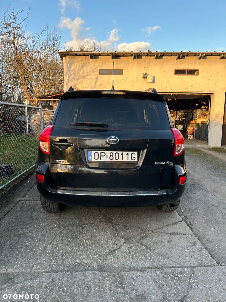 Toyota RAV4 - 2
