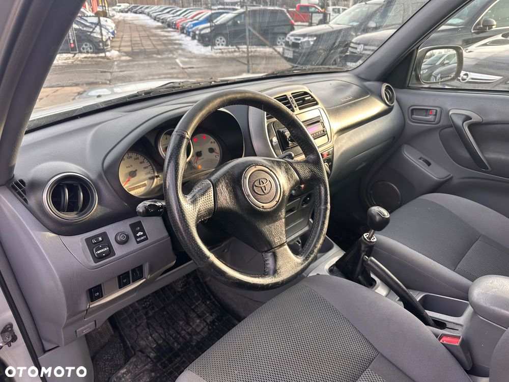 Toyota RAV4 D-4D 4x4 Sol - 6