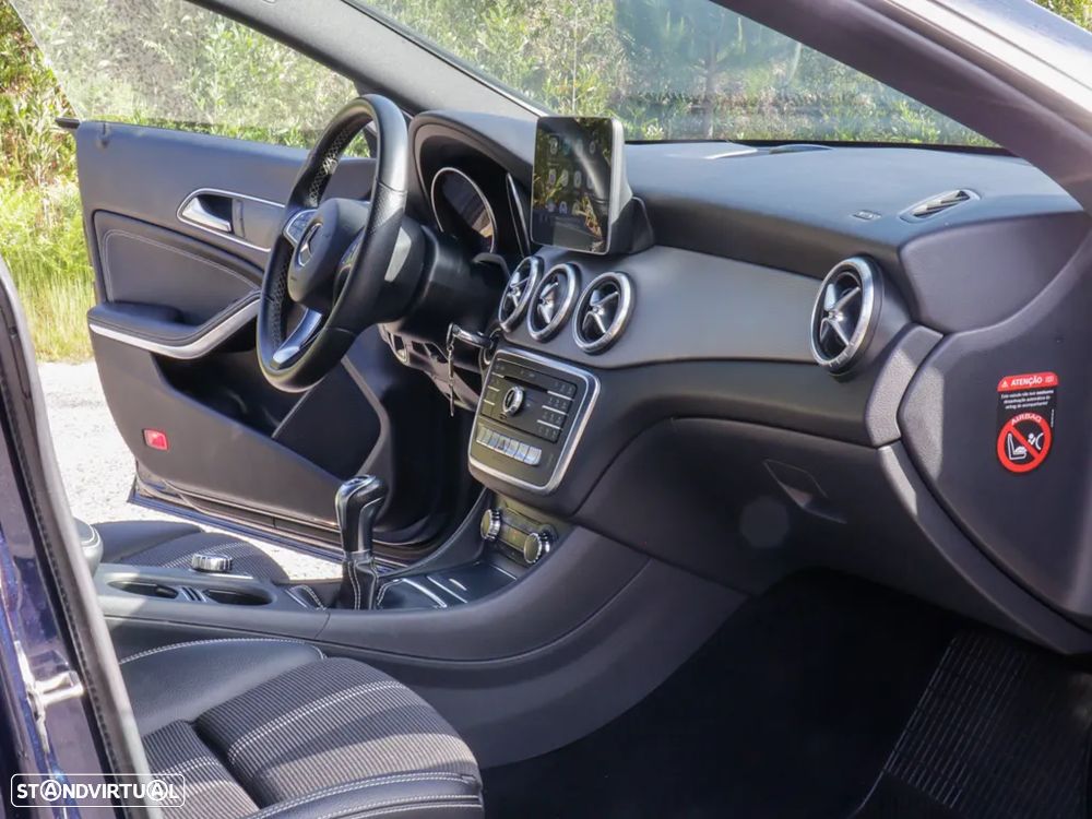 Mercedes-Benz CLA 180 - 12