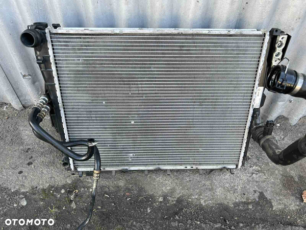 Chłodnice wody klimatyzacji wspomagania Bmw e46 benzyna komplet