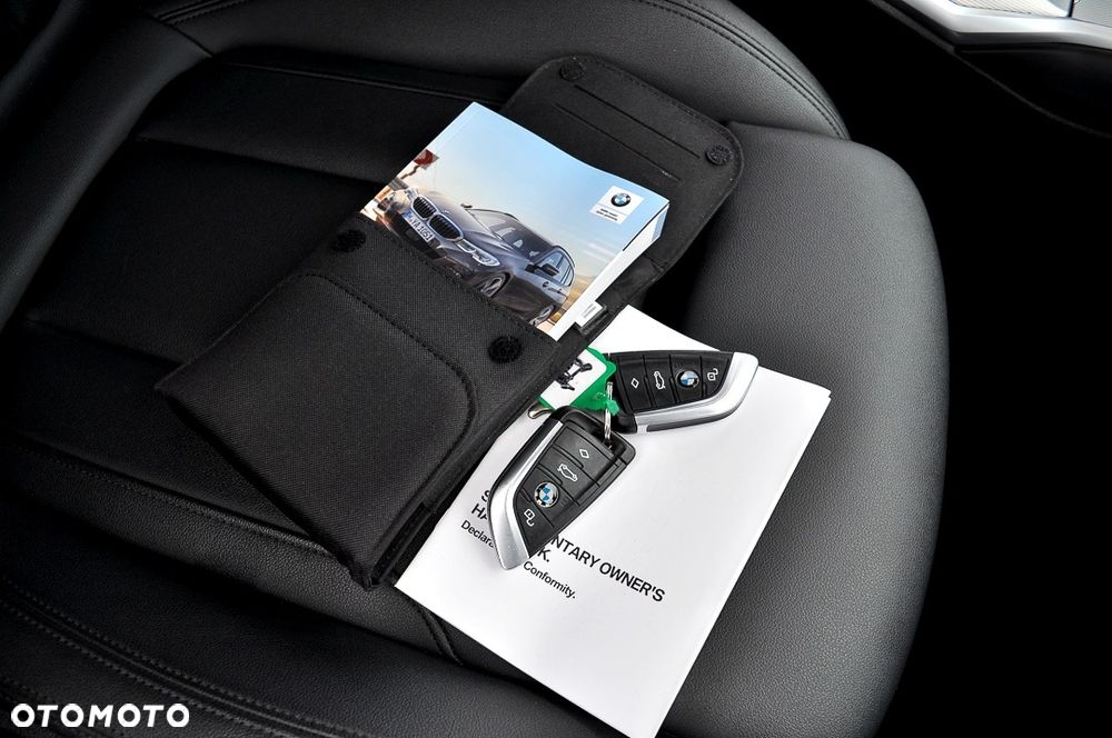 BMW Seria 3 320i GPF Sport Line Shadow sport - 31