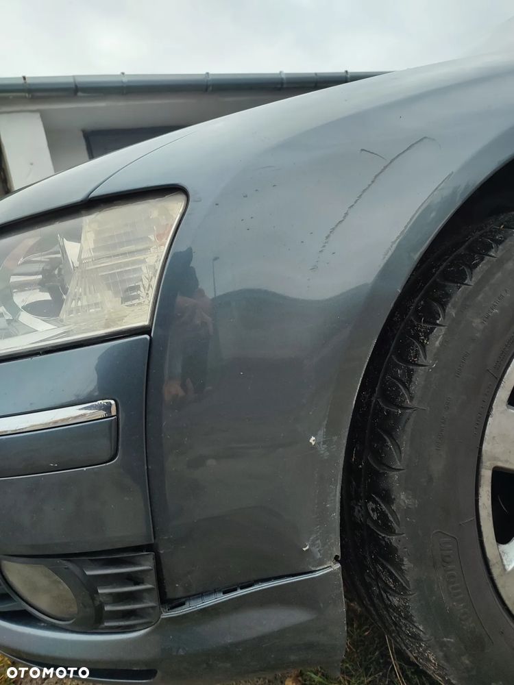 Audi A8 3.7 Quattro - 4