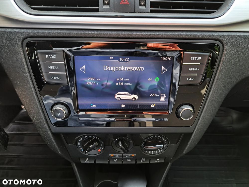 Skoda RAPID 1.0 TSI Ambition - 27