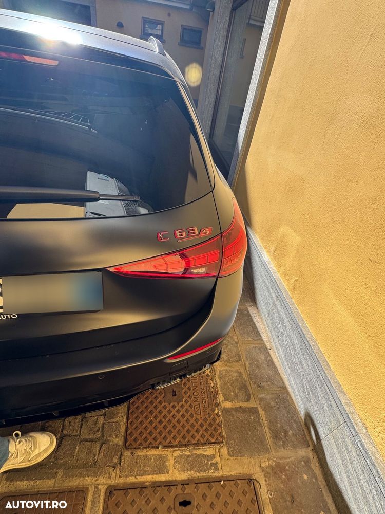 Mercedes-Benz C 63 AMG - 10
