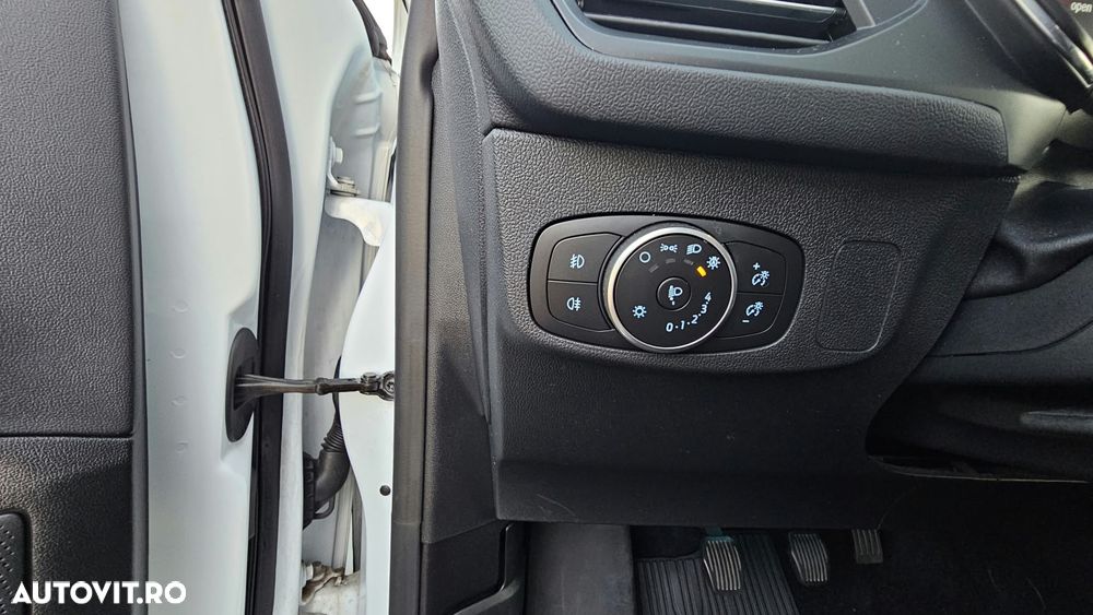 Ford Focus 1.5 EcoBlue Start-Stopp-System TITANIUM - 20