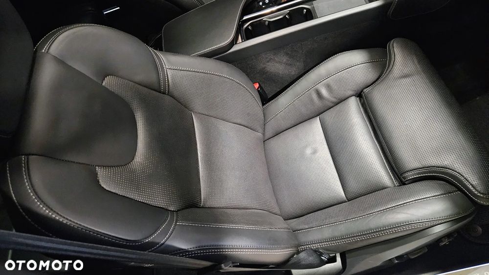 Volvo V90 B5 D AWD Ultimate Dark - 18