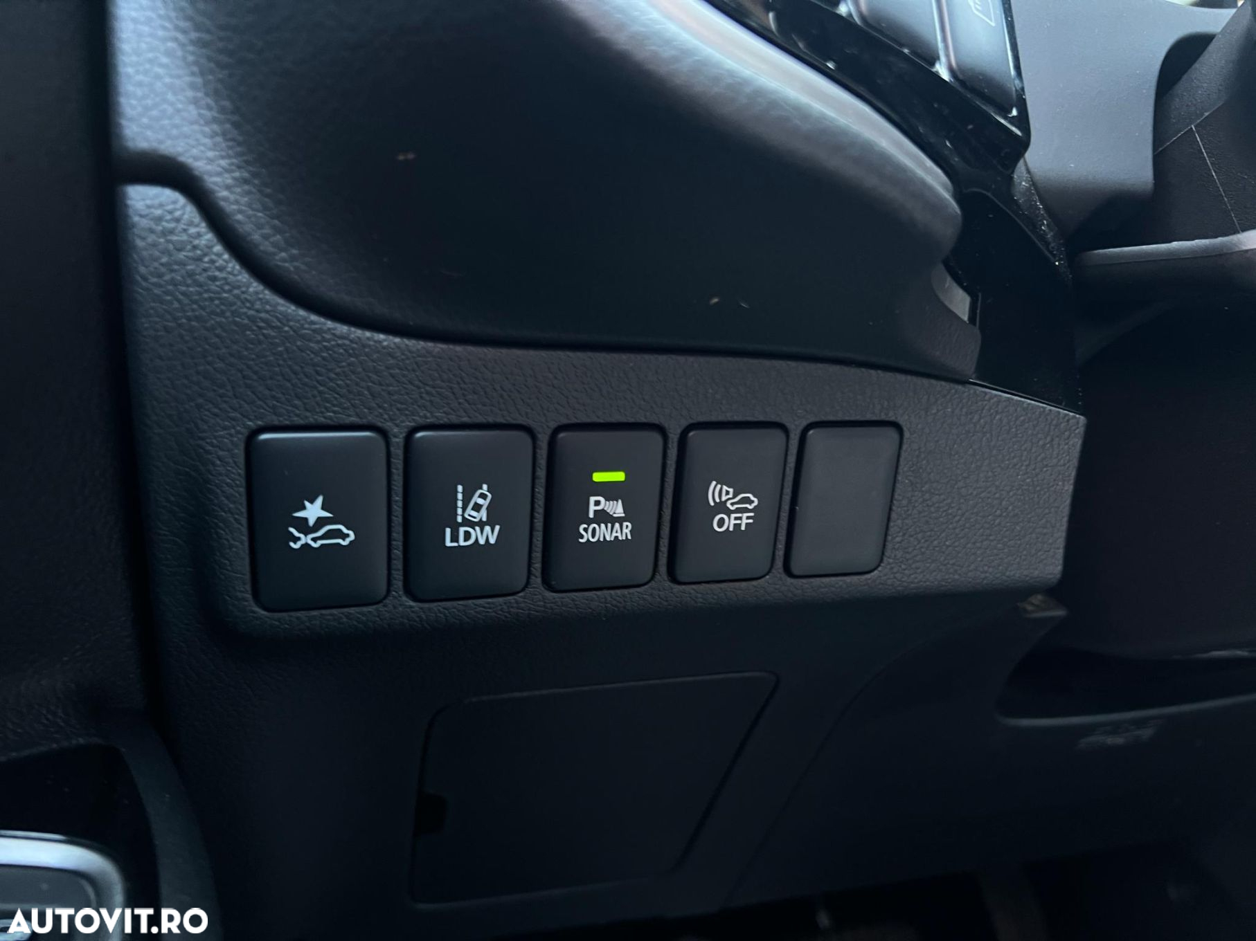 Mitsubishi Outlander - 14