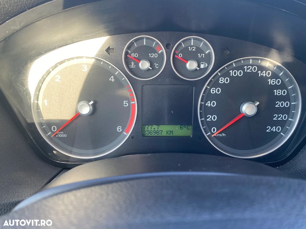 Ford Focus 1.6 TDCi Trend - 10