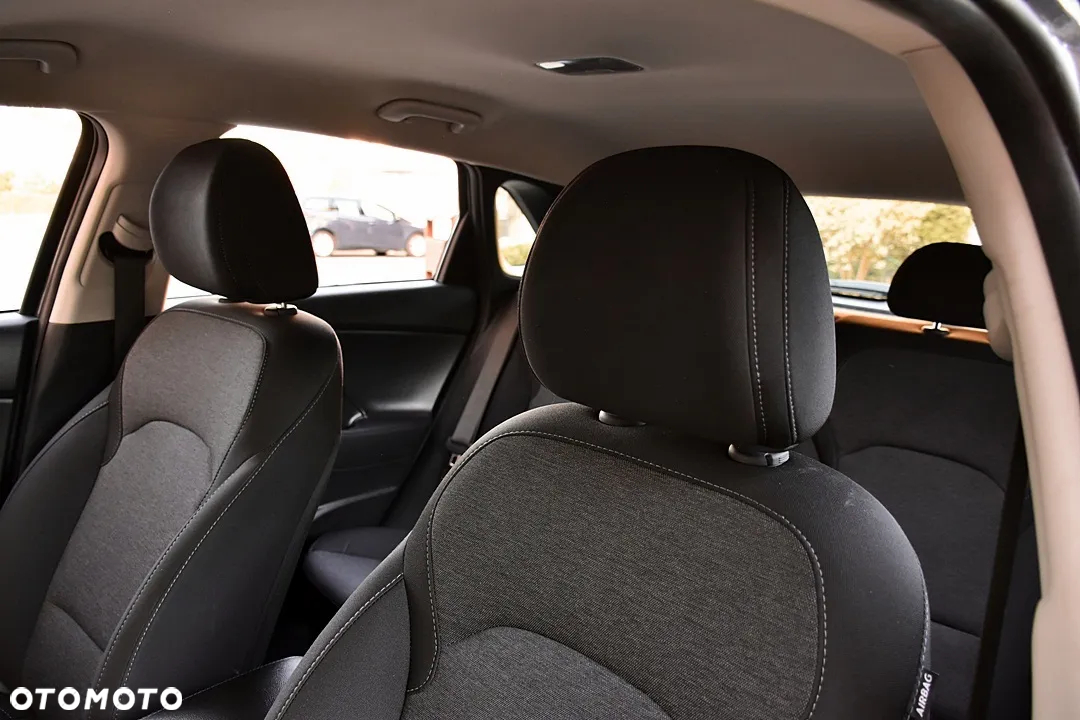 Hyundai i30 1.0 T-GDI 48V-Hybrid DCT Intro - 24