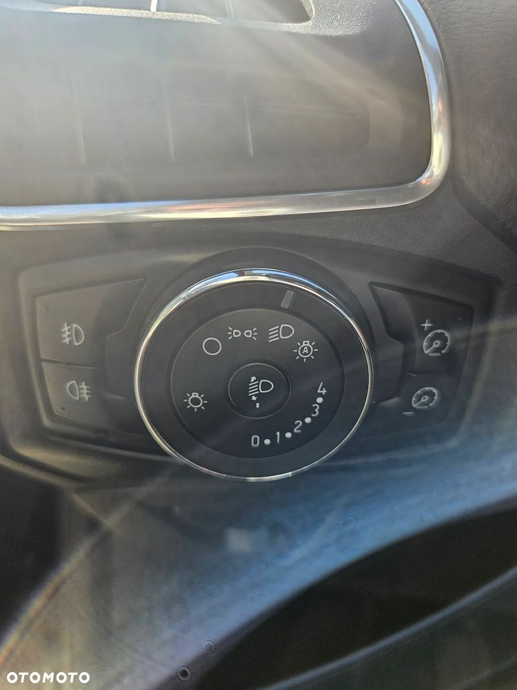 Ford Focus 1.6 EcoBoost Titanium - 10