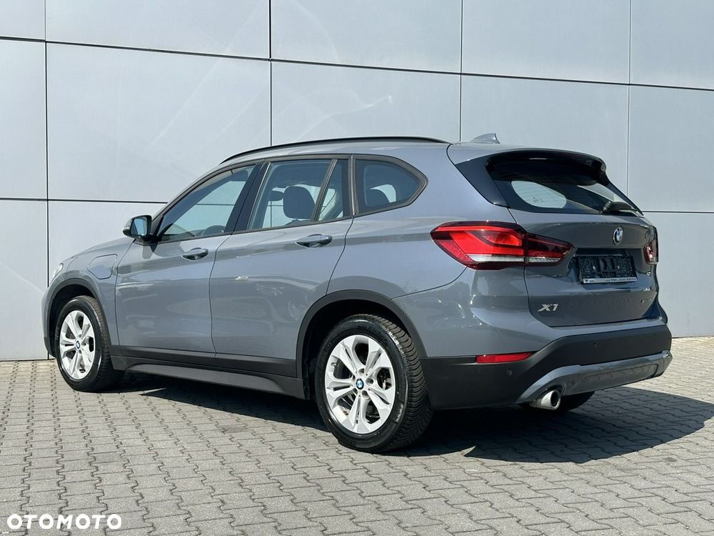 BMW X1 xDrive25e Advantage - 11