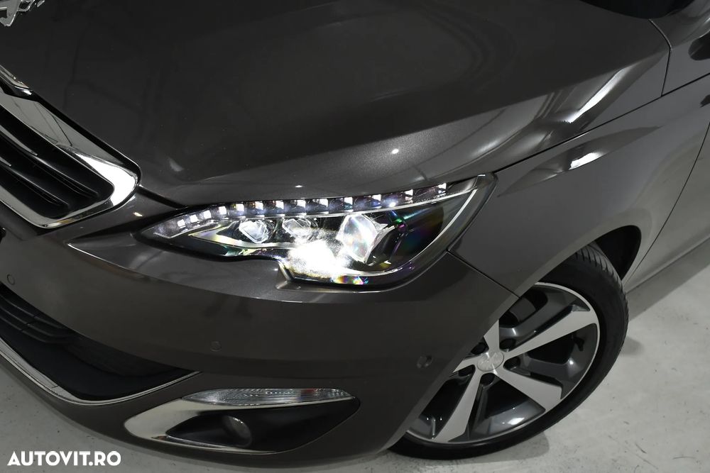 Peugeot 308 - 23