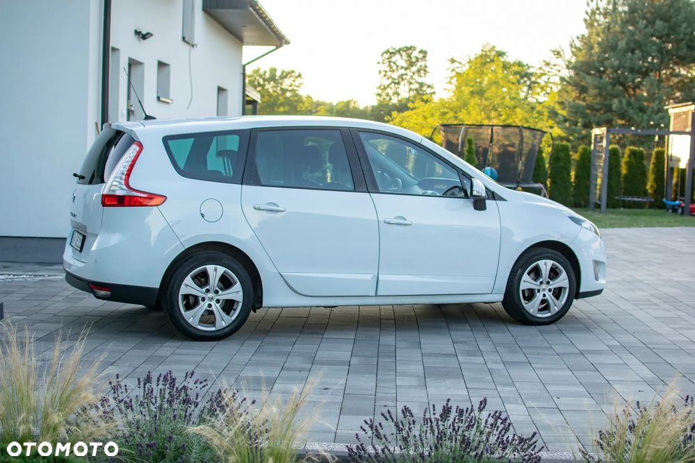 Renault Grand Scenic - 18