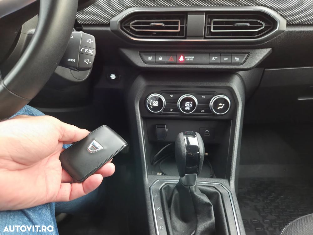 Dacia Logan TCe 90 CVT Expression - 9
