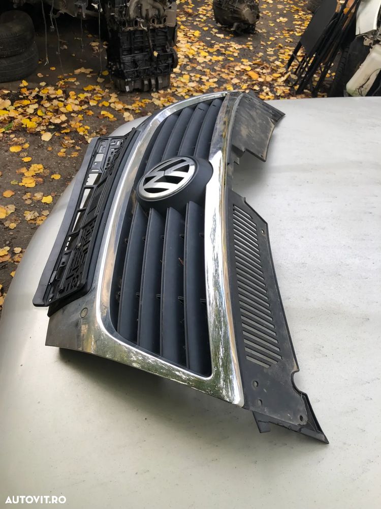 Grila centrala VW Volkswagen Passat B6 model cu senzorii parcare chrom - 10