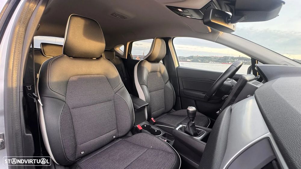 Renault Captur 1.0 TCe Techno Bi-Fuel - 12