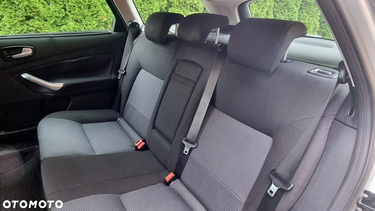 Ford Mondeo - 15